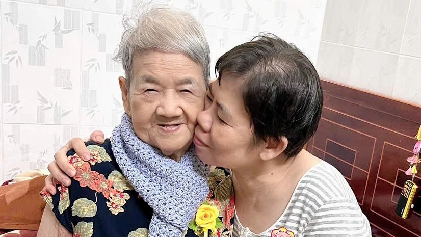 LÒNG HIẾU THẢO VÀ SỰ HY SINH THẦM LẶNG